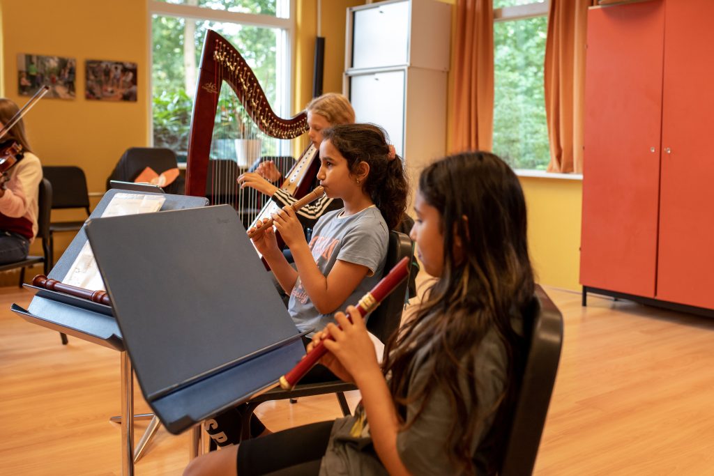 Een repetitie van Jeugdorkest Hangaar