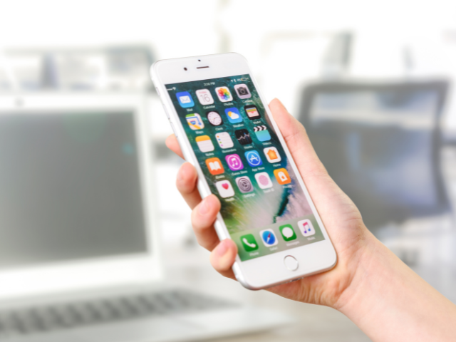 Hoe werkt een mobiele telefoon: Android of IPhone